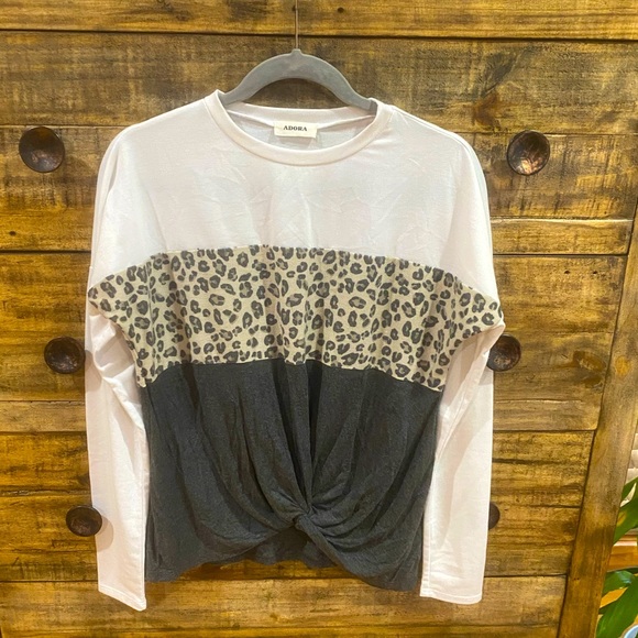ADORA Tops - Adora‎ Shirt